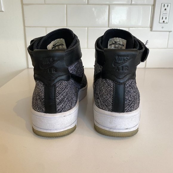 Women's Nike Air Force 1 Flyknit Mid Shoes - Picture 3 of 4